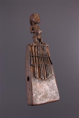 Afrikanische Kunst - Tabwa-Lamellophon mit figurativem Muster